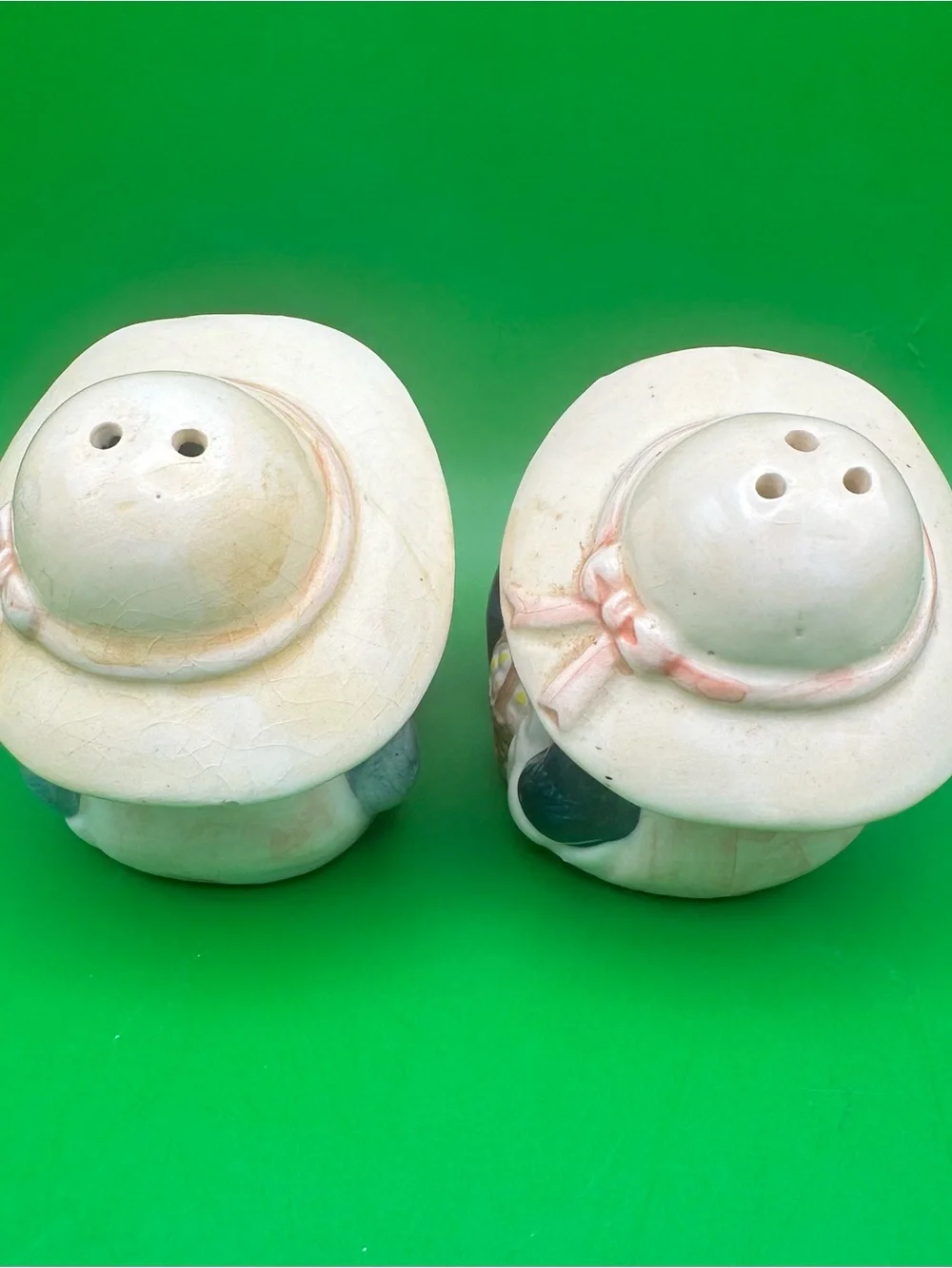 VTG 70s Holly Hobbie Country Girl Ceramic Salt & Pepper Shakers
